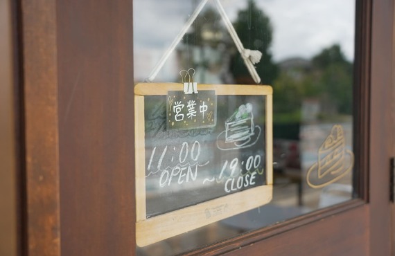 幅広い豊富なメニューをデリバリーでお届け